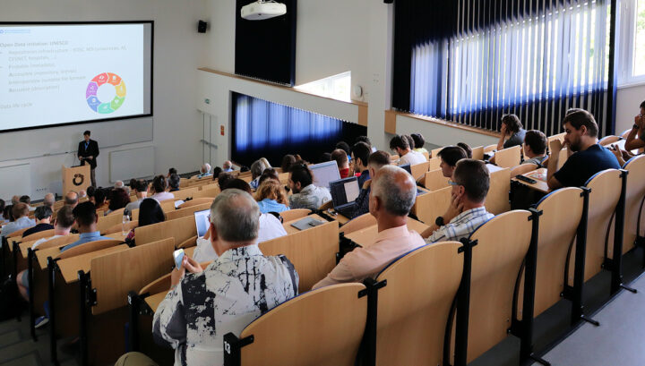 Přednášková místnost ÚT AV ČR